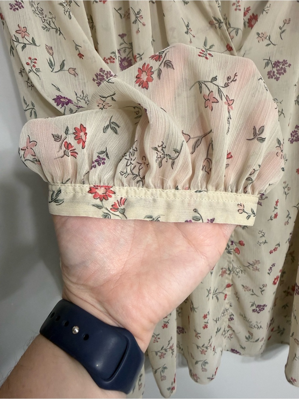 Floral Ruffle Neck Blouse - Picture 5 of 8